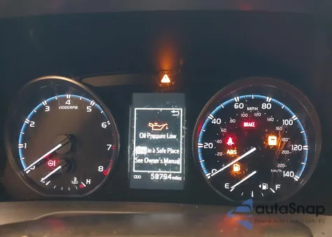 2017 Toyota Rav4 Le z USA, uszkodzony, nr VIN JTMZFREV5HJ147290